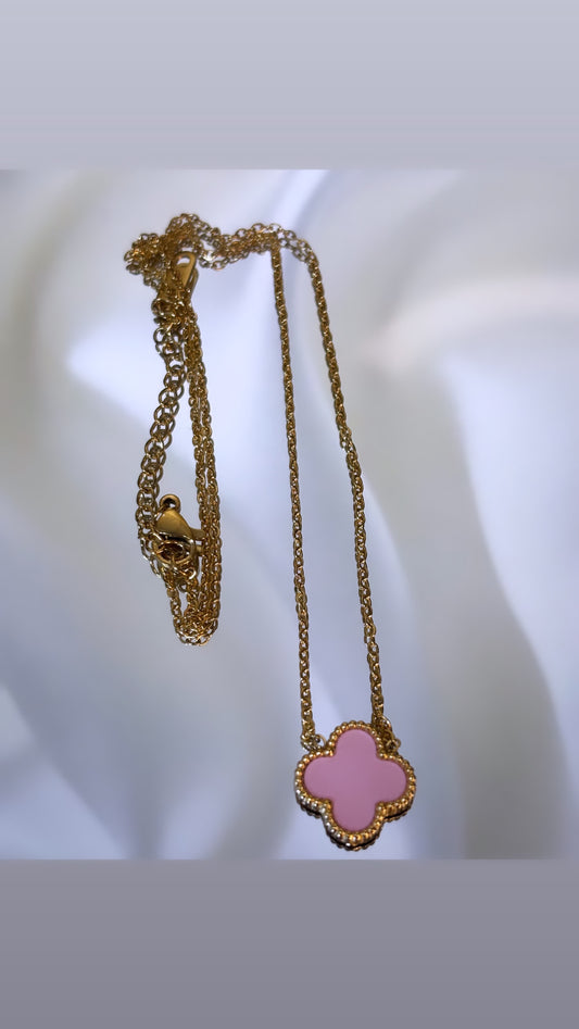 Clover Necklace Pink