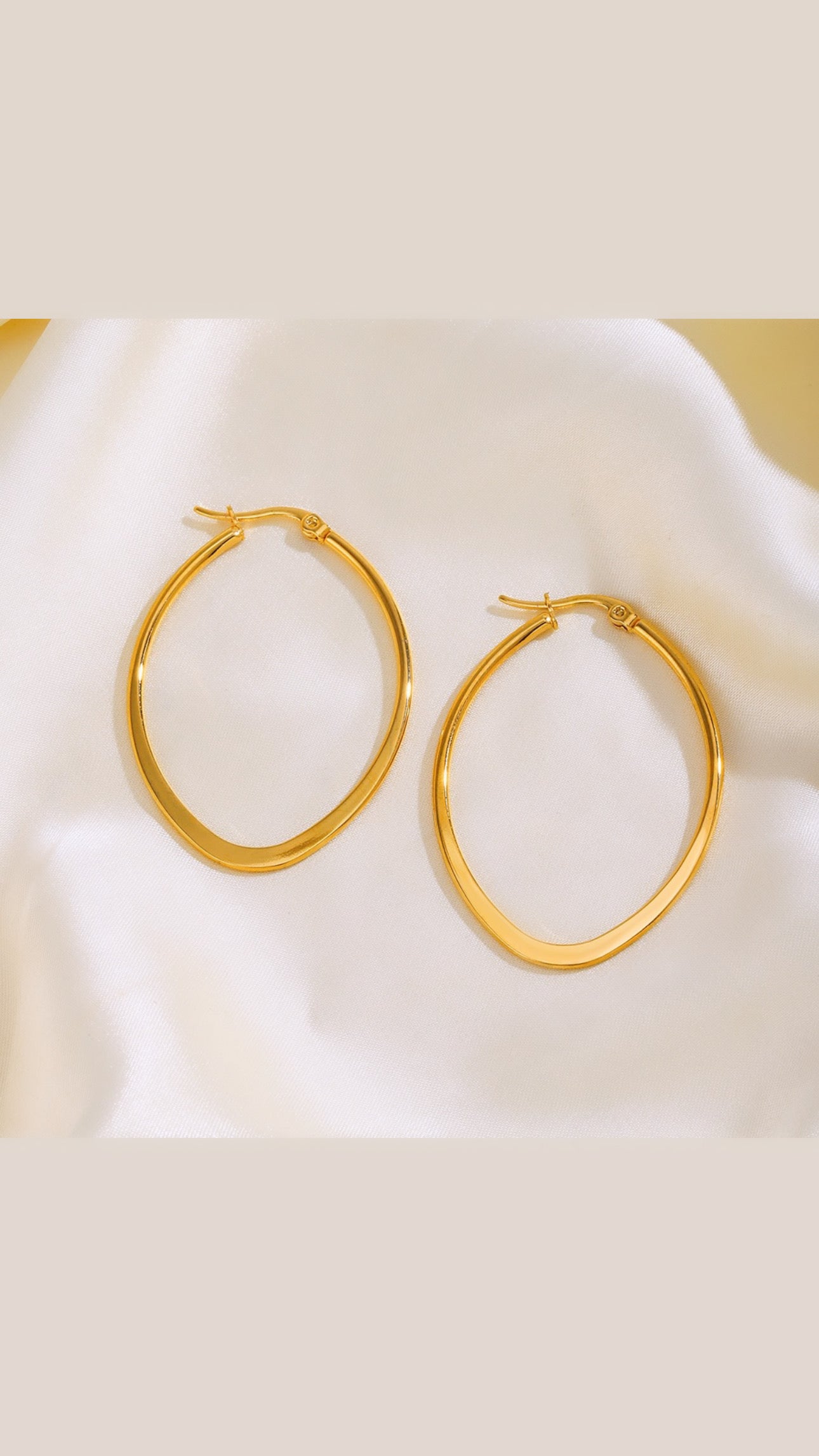 Oval Earrings